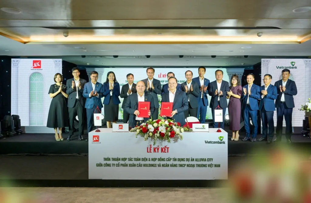 Xuân cầu holdings kí kết Vietcombank